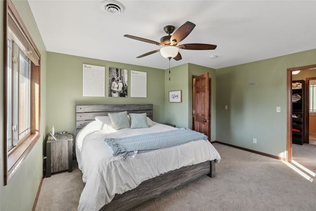 1810 Sunset Street, Grinnell, IA 50112