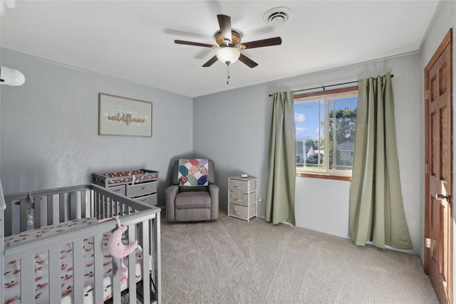 1810 Sunset Street, Grinnell, IA 50112