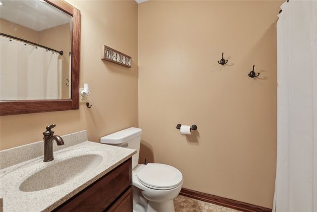 1810 Sunset Street, Grinnell, IA 50112