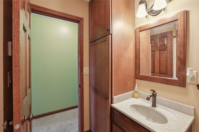 1810 Sunset Street, Grinnell, IA 50112