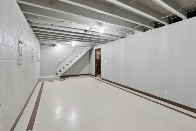 1810 Sunset Street, Grinnell, IA 50112