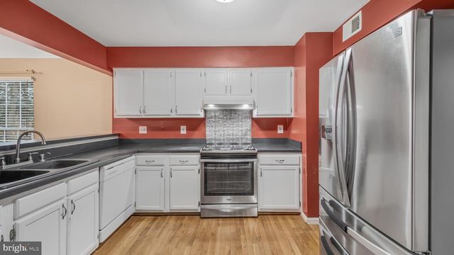 14691 STRATFORD DR, Woodbridge, VA 22193