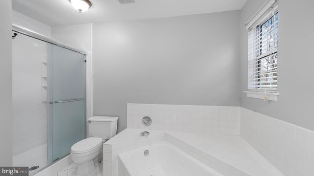 14691 STRATFORD DR, Woodbridge, VA 22193