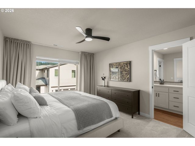 16545 Se SUNSHOWER Pl, Happy Valley, OR 97086