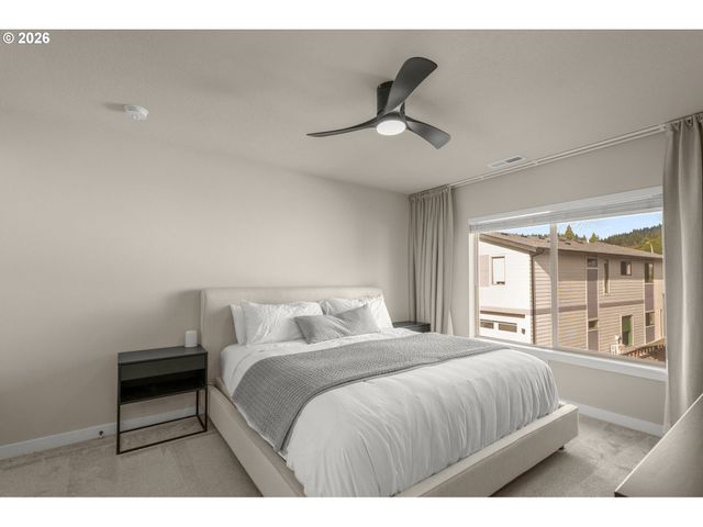 16545 Se SUNSHOWER Pl, Happy Valley, OR 97086