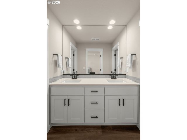 16545 Se SUNSHOWER Pl, Happy Valley, OR 97086
