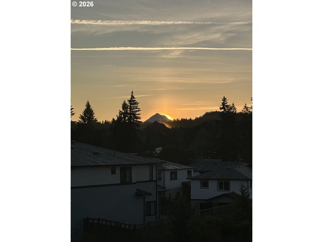 16545 Se SUNSHOWER Pl, Happy Valley, OR 97086