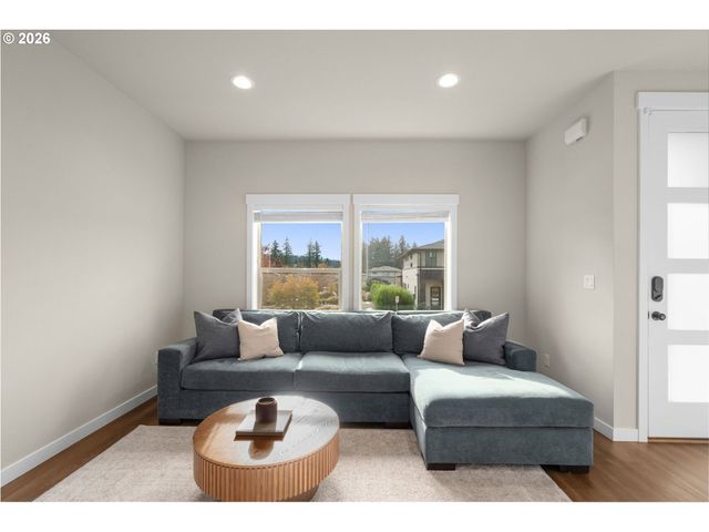 16545 Se SUNSHOWER Pl, Happy Valley, OR 97086