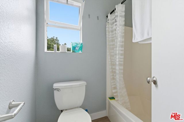 12438 Short Avenue 4, Los Angeles, CA 90066