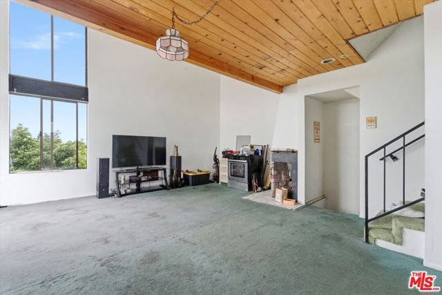 12438 Short Avenue 4, Los Angeles, CA 90066