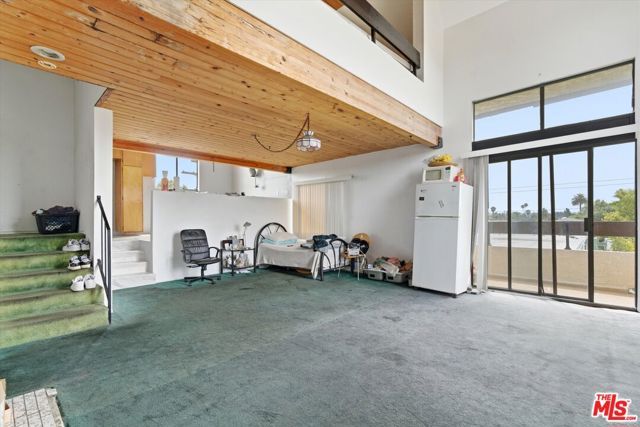12438 Short Avenue 4, Los Angeles, CA 90066