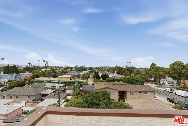 12438 Short Avenue 4, Los Angeles, CA 90066