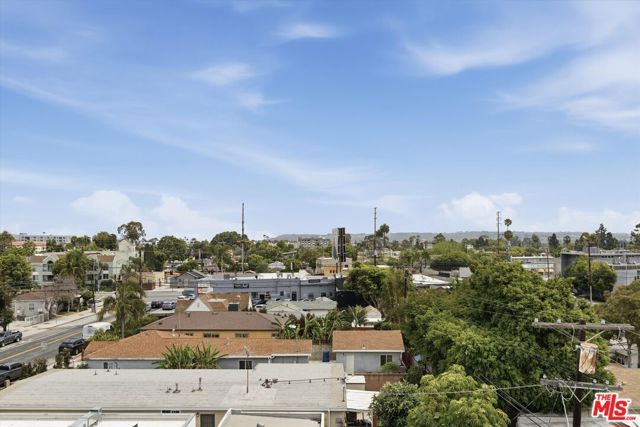 12438 Short Avenue 4, Los Angeles, CA 90066