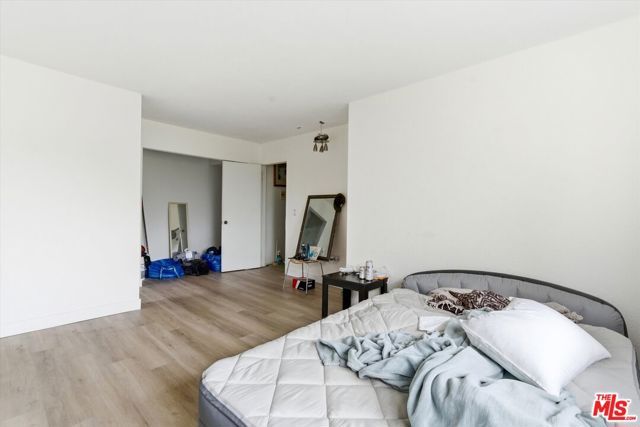 12438 Short Avenue 4, Los Angeles, CA 90066