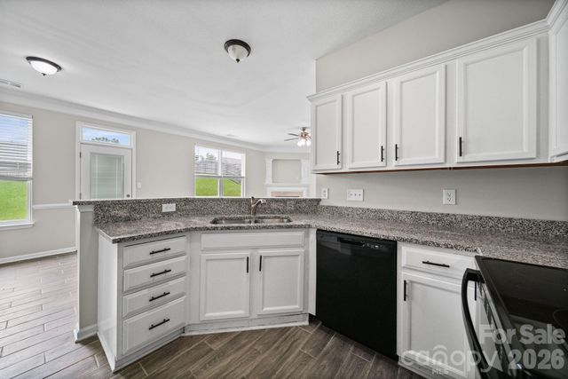 8246 Weeping Fig Lane, Charlotte, NC 28215