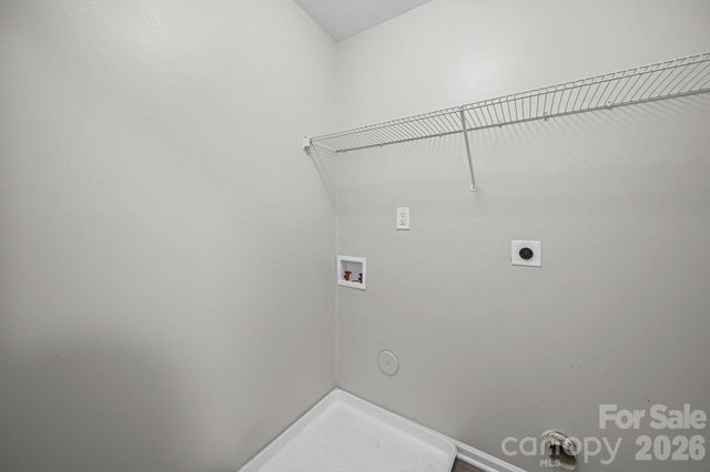 8246 Weeping Fig Lane, Charlotte, NC 28215