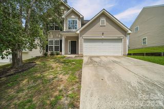 8246 Weeping Fig Lane, Charlotte, NC 28215