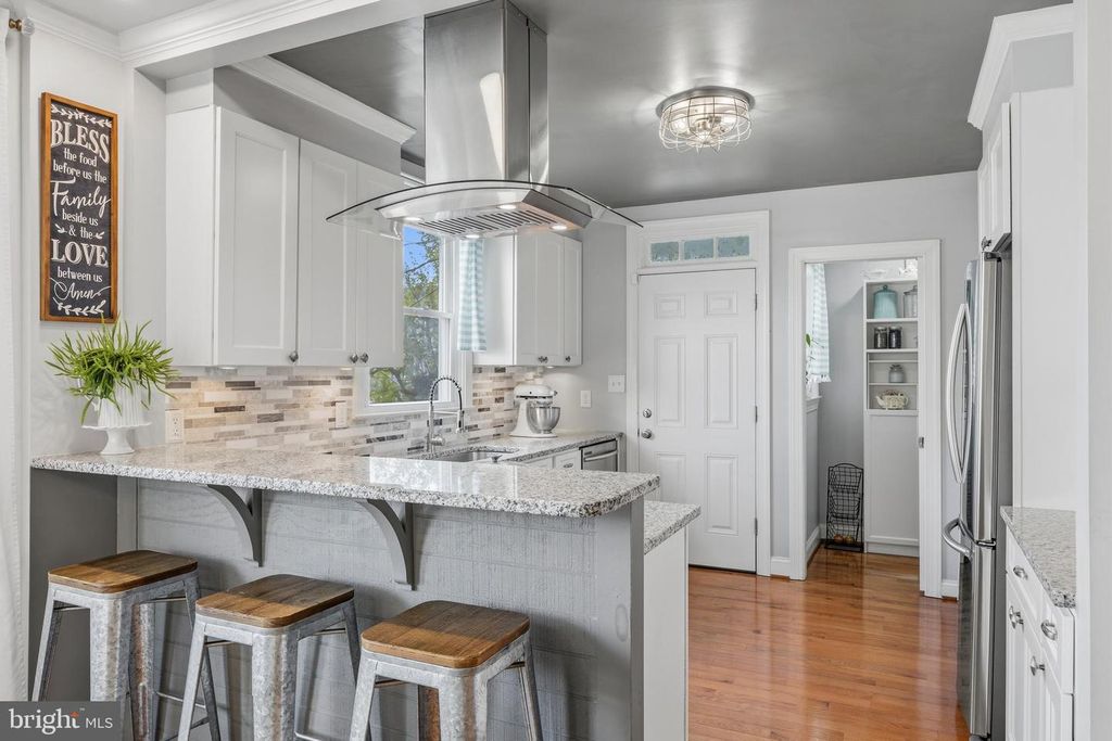 Image 33 of property listing at 3401 COPLEY RD, Baltimore, MD 21215