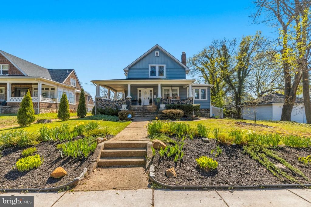 Image 5 of property listing at 3401 COPLEY RD, Baltimore, MD 21215