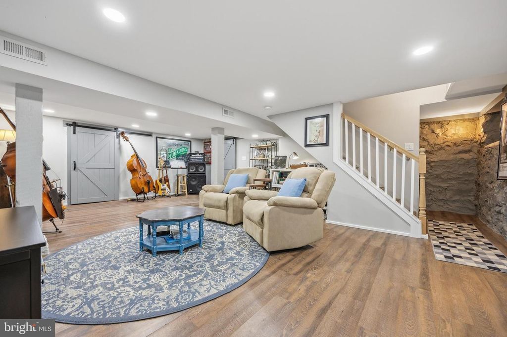 Image 51 of property listing at 3401 COPLEY RD, Baltimore, MD 21215