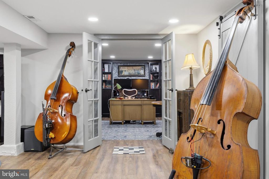 Image 54 of property listing at 3401 COPLEY RD, Baltimore, MD 21215