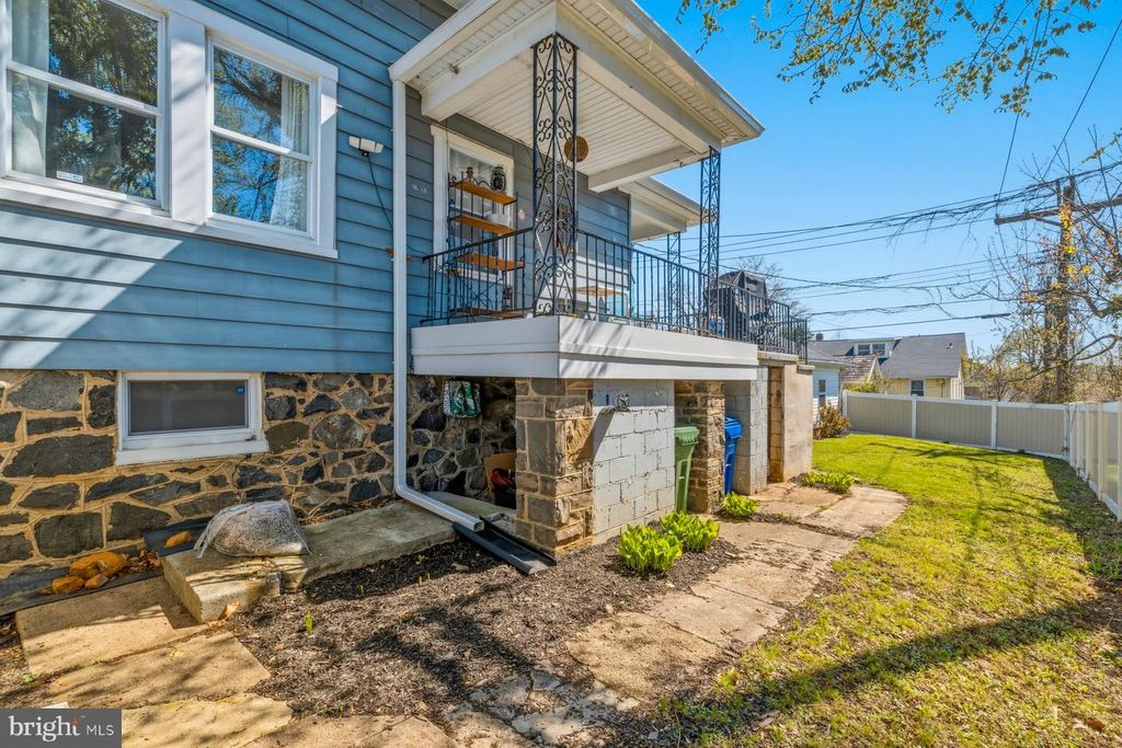 Image 58 of property listing at 3401 COPLEY RD, Baltimore, MD 21215