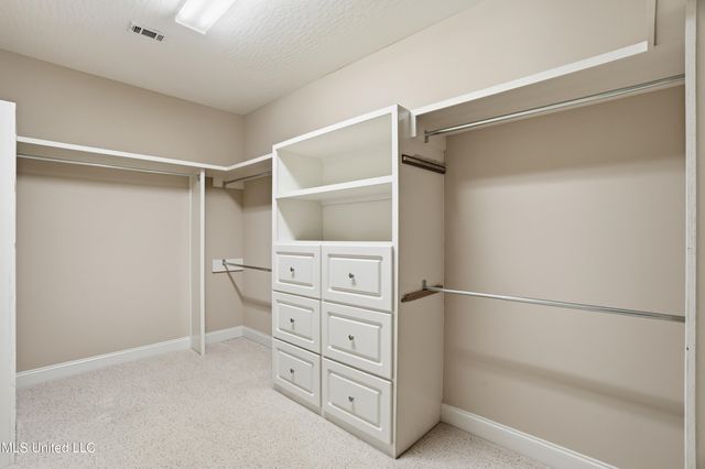 212 Whistlers Way, Hattiesburg, MS 39402