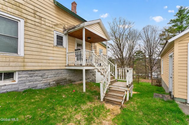 7 Broadview Terrace, Granville, NY 12832