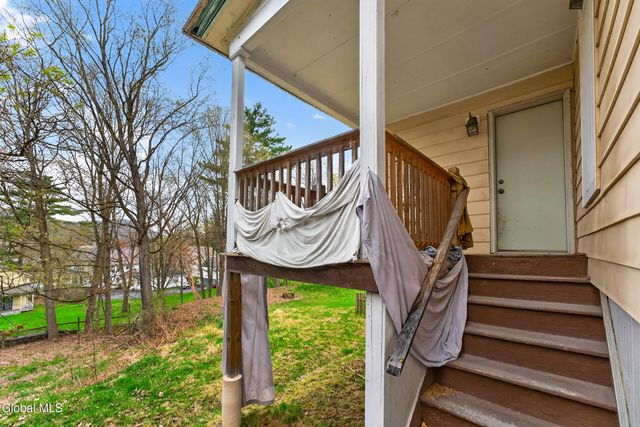 7 Broadview Terrace, Granville, NY 12832