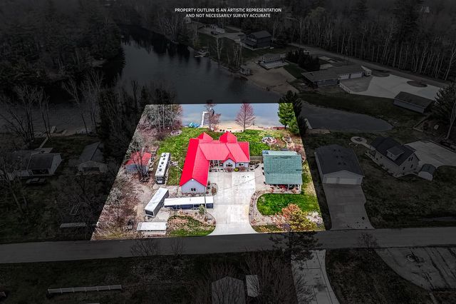 8662 W Edgewood Road, Mears, MI 49436