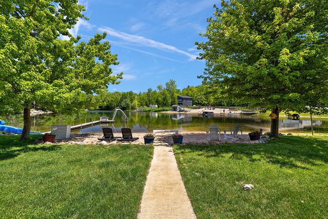 8662 W Edgewood Road, Mears, MI 49436