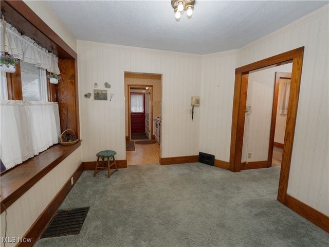 219 W Central Avenue, Ravenna, OH 44266