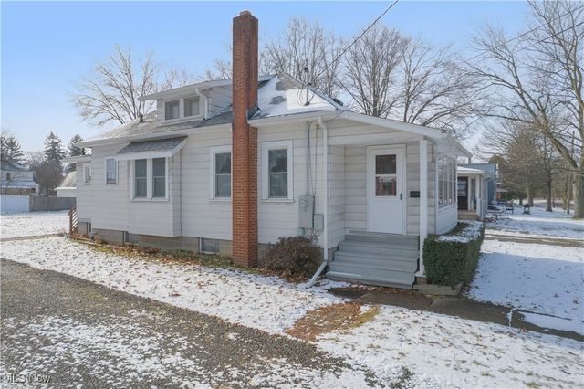 219 W Central Avenue, Ravenna, OH 44266