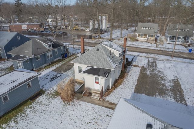 219 W Central Avenue, Ravenna, OH 44266