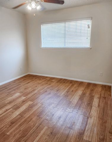 924 E Dean Keeton ST 222, Austin, TX 78705