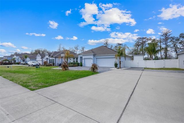 15211 SILVER EAGLE ROAD, Groveland, FL 34736