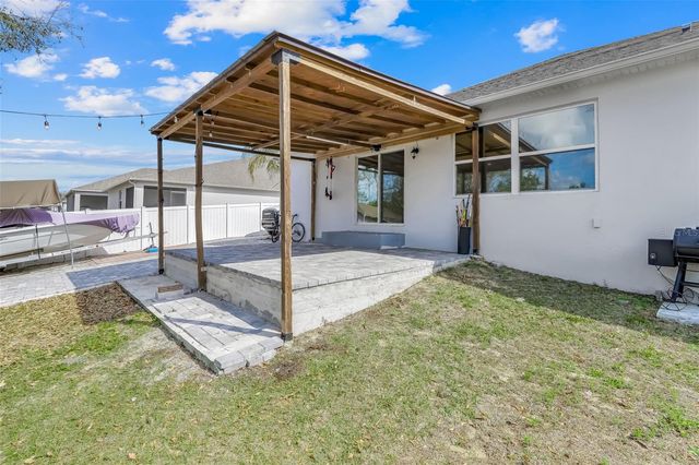 15211 SILVER EAGLE ROAD, Groveland, FL 34736