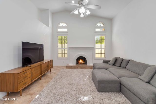 211 E RHEA Road, Tempe, AZ 85284