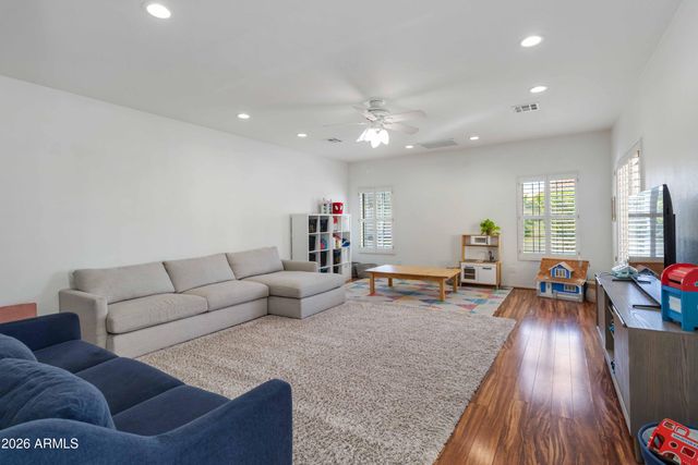 211 E RHEA Road, Tempe, AZ 85284