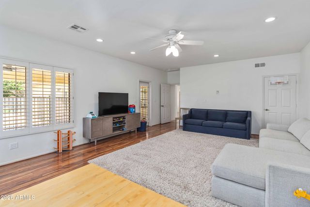 211 E RHEA Road, Tempe, AZ 85284