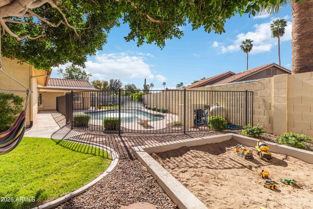 211 E RHEA Road, Tempe, AZ 85284