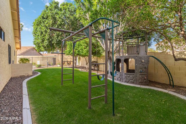 211 E RHEA Road, Tempe, AZ 85284