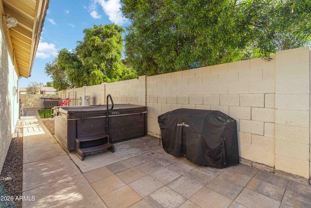 211 E RHEA Road, Tempe, AZ 85284