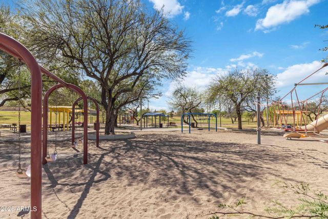 211 E RHEA Road, Tempe, AZ 85284