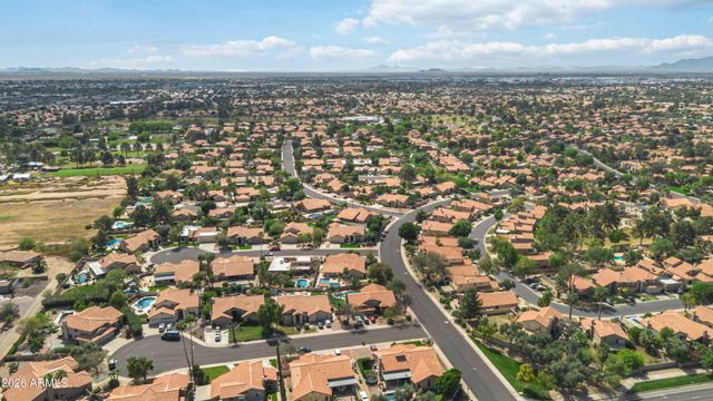 211 E RHEA Road, Tempe, AZ 85284