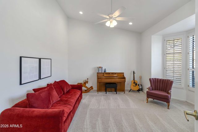 211 E RHEA Road, Tempe, AZ 85284