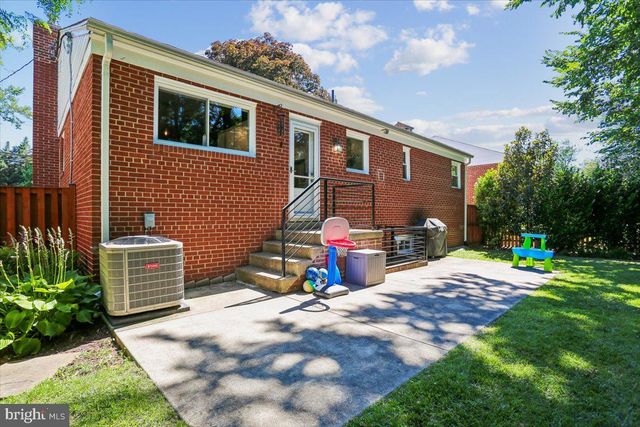 5113 FLANDERS AVE, Kensington, MD 20895
