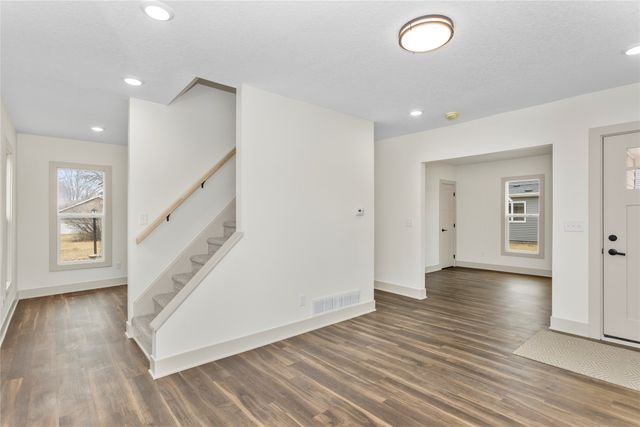 155 NW 2nd Street, Earlham, IA 50072