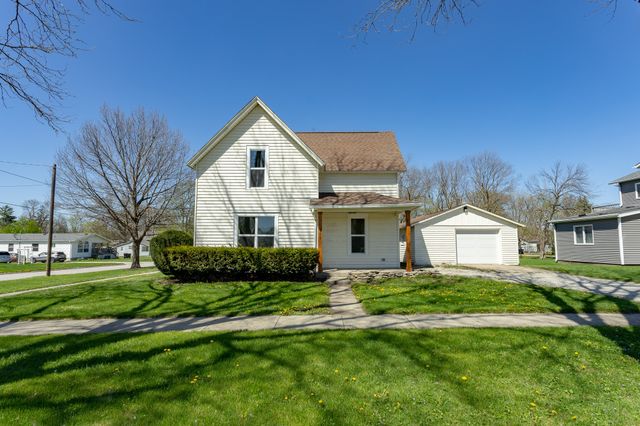 155 NW 2nd Street, Earlham, IA 50072