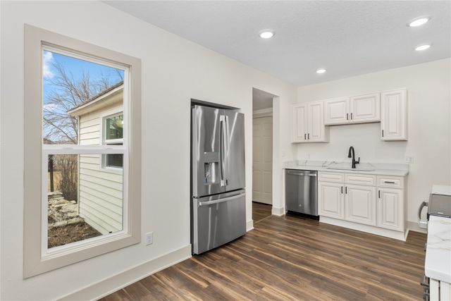 155 NW 2nd Street, Earlham, IA 50072